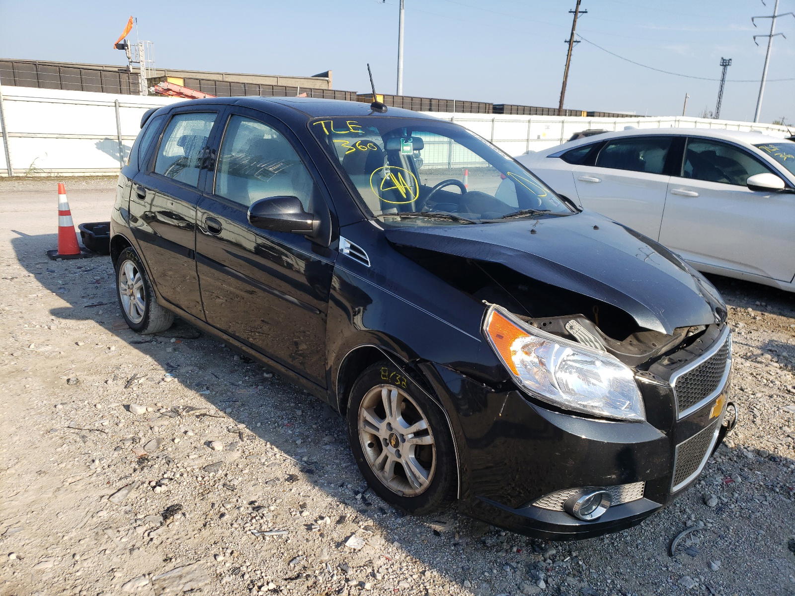 CHEVROLET AVEO 2011 with VIN KL1TG6DE1BB198782 - Photo from auction