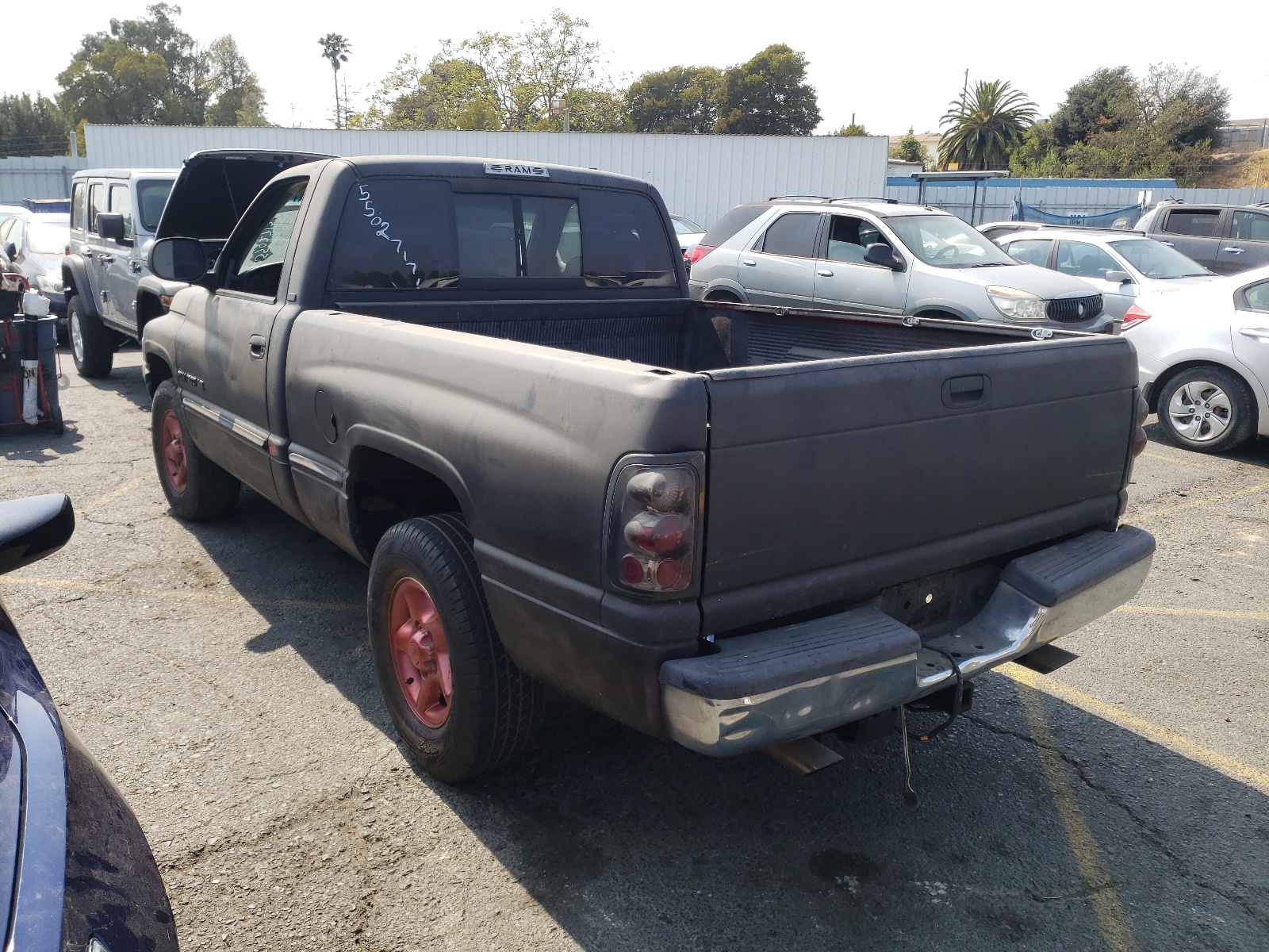 Photo 3 from auction – 1998 DODGE RAM 1500 with VIN 3B7HC16Y0WM203294