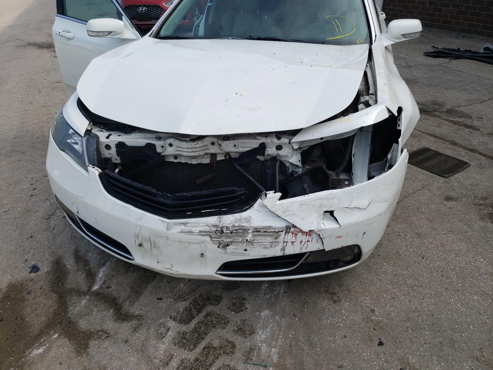 Photo 9 from auction – 2012 ACURA TL with VIN 19UUA9F54CA004168