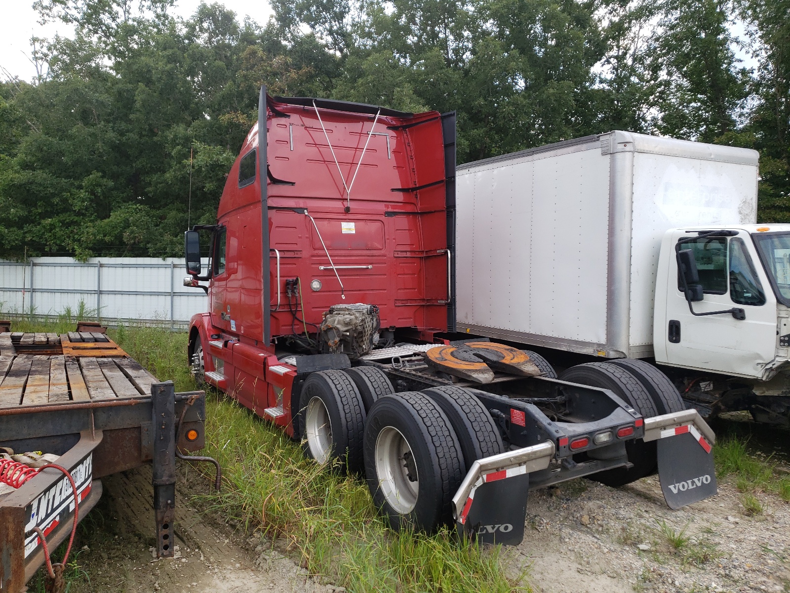 Photo 3 from auction – 2018 VOLVO VN VNL with VIN 4V4NC9EHXJN889558