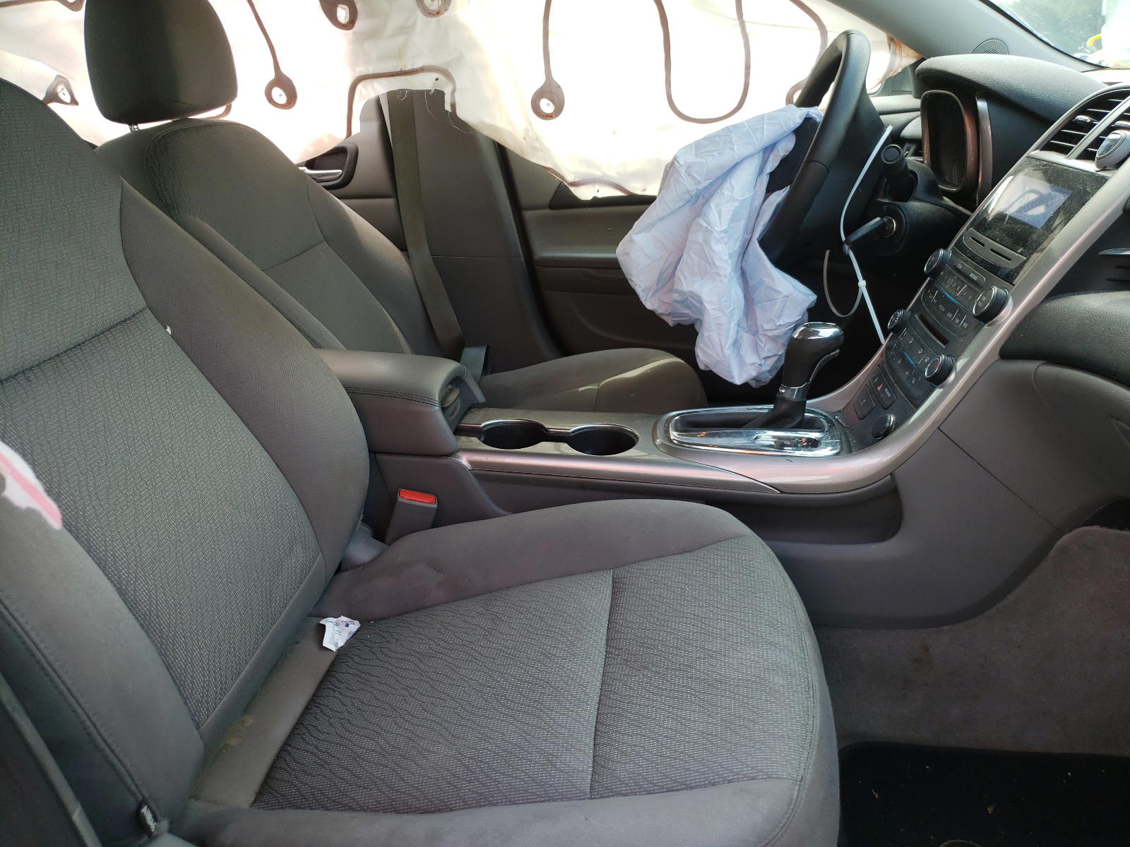 Photo 5 from auction – 2013 CHEVROLET MALIBU LS with VIN 1G11B5SA3DF357993