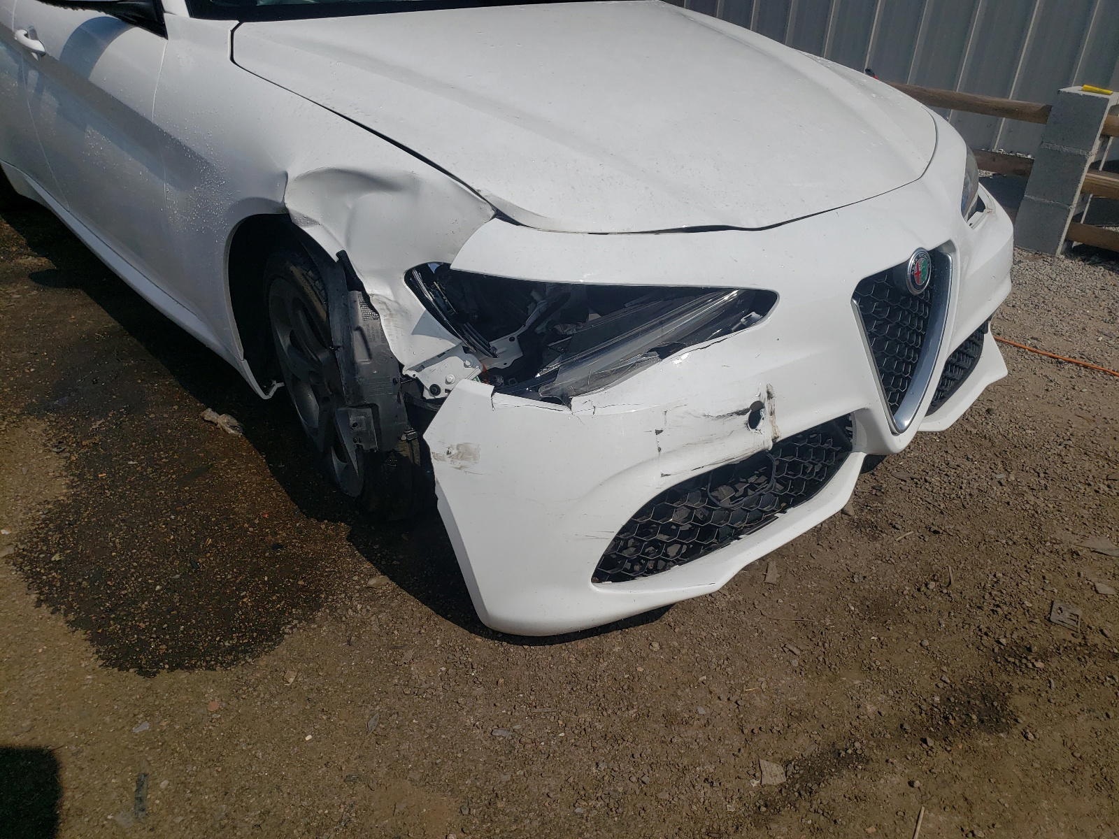 Photo 9 from auction – 2017 ALFA ROMEO GIULIA with VIN ZARFAEBN5H7555841