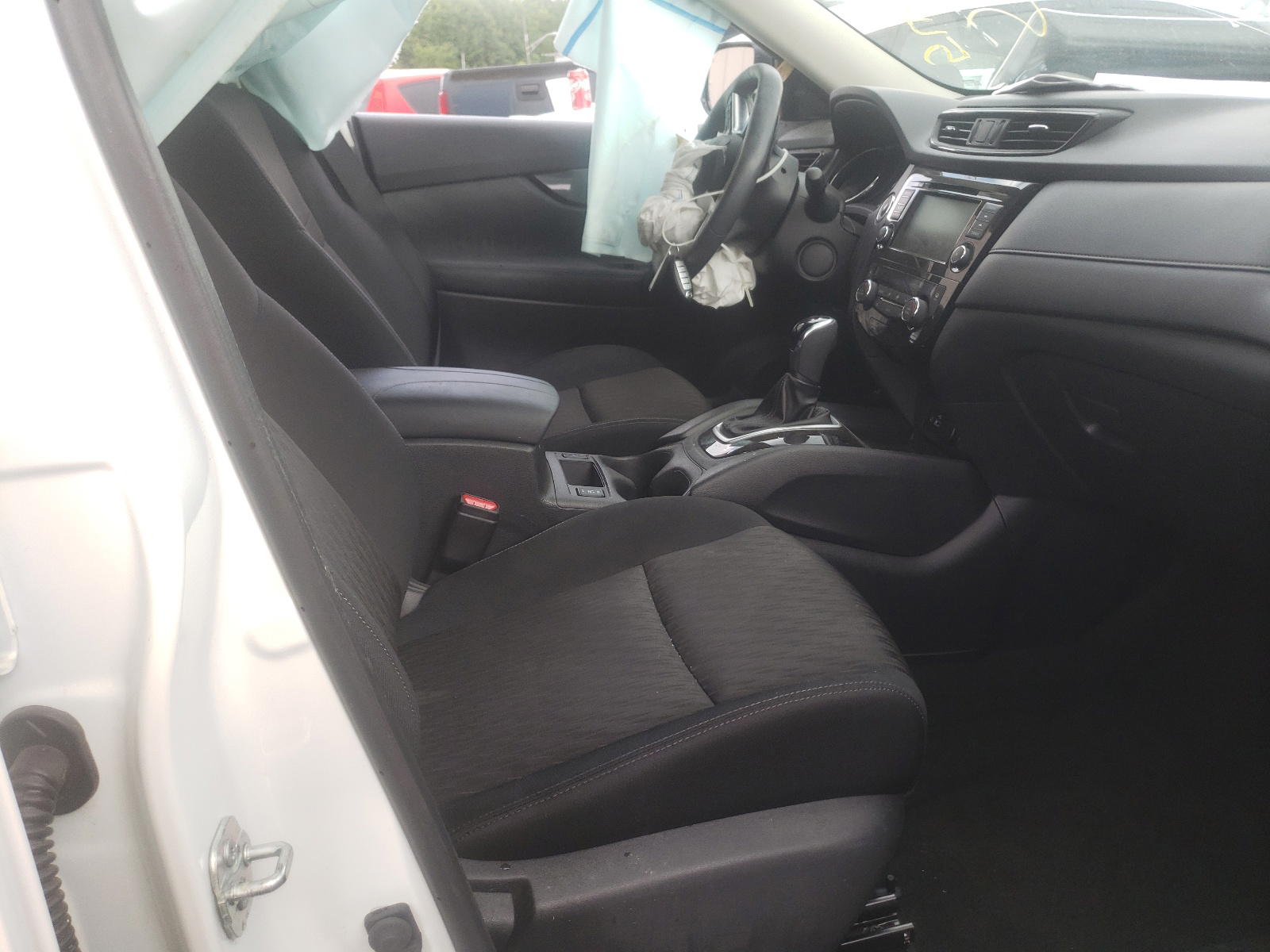 Photo 5 from auction – 2018 NISSAN ROGUE S with VIN KNMAT2MT7JP571327