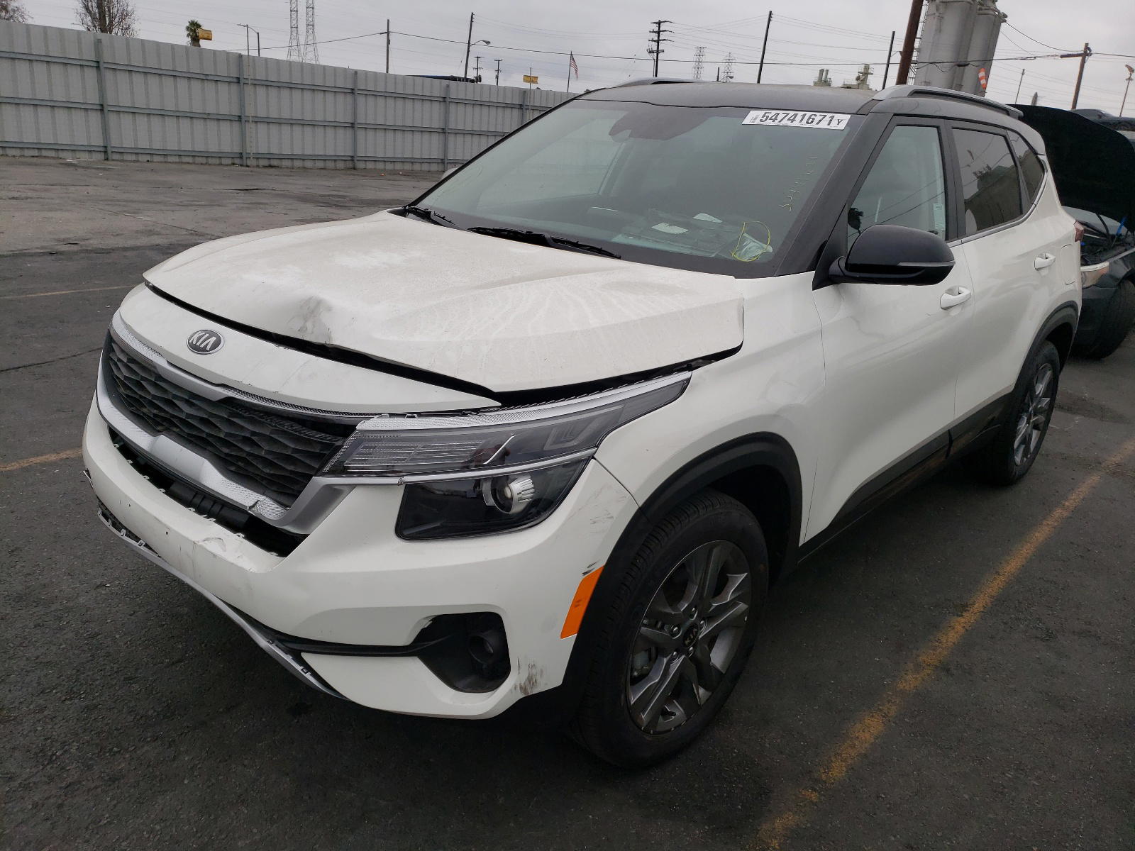 Photo 2 from auction – 2021 KIA SELTOS S with VIN KNDEU2AA0M7195155
