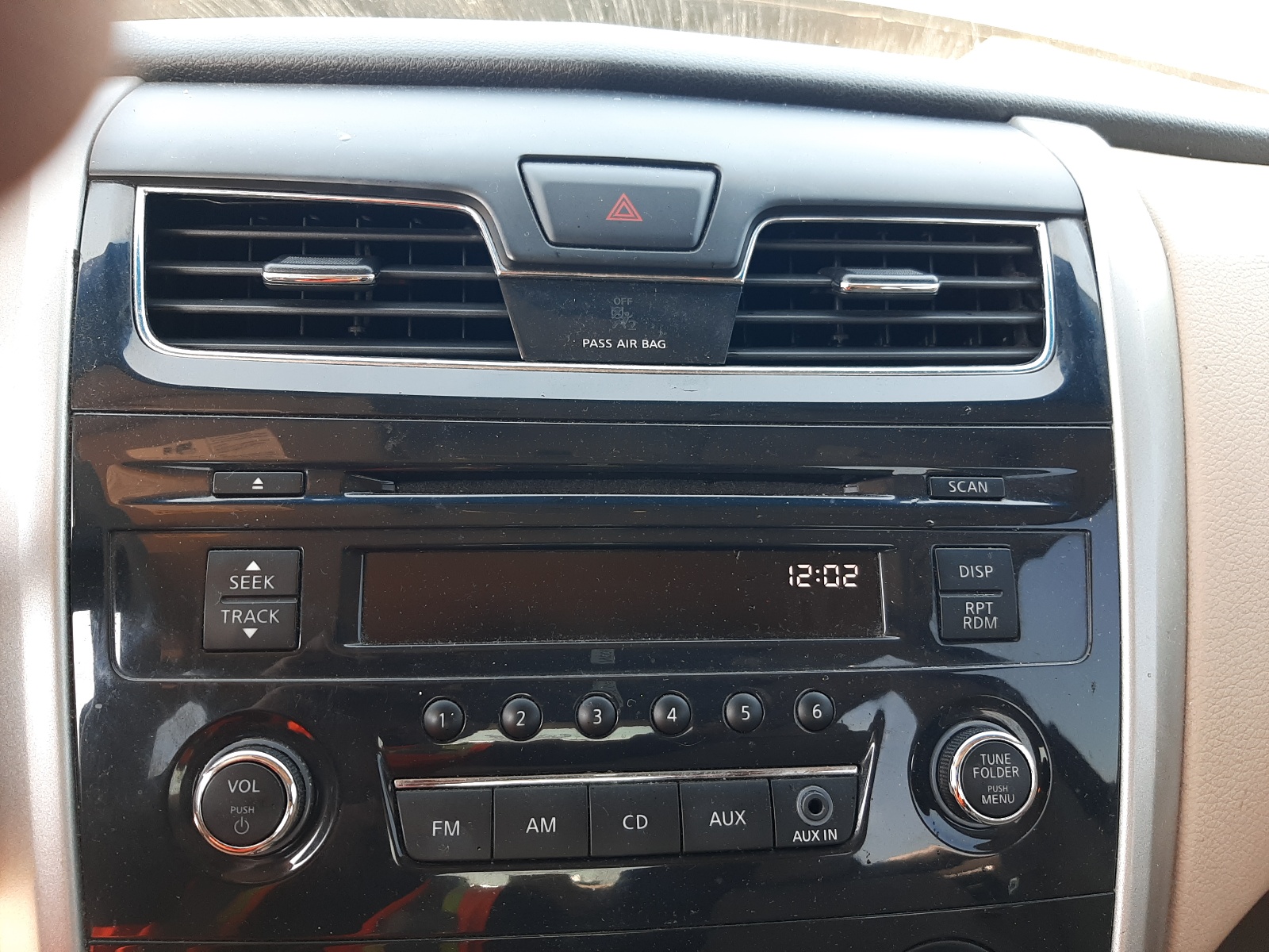 Photo 9 from auction – 2014 NISSAN ALTIMA 2.5 with VIN 1N4AL3AP2EC166850