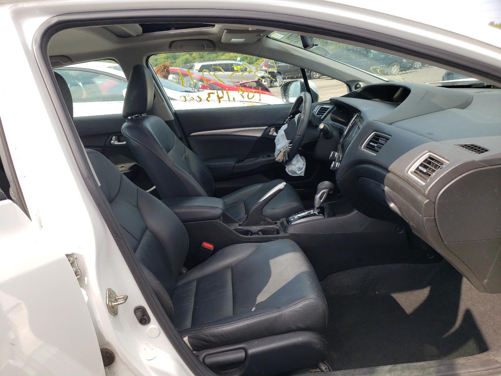 Photo 5 from auction – 2014 HONDA CIVIC EXL with VIN 19XFB2F98EE010053