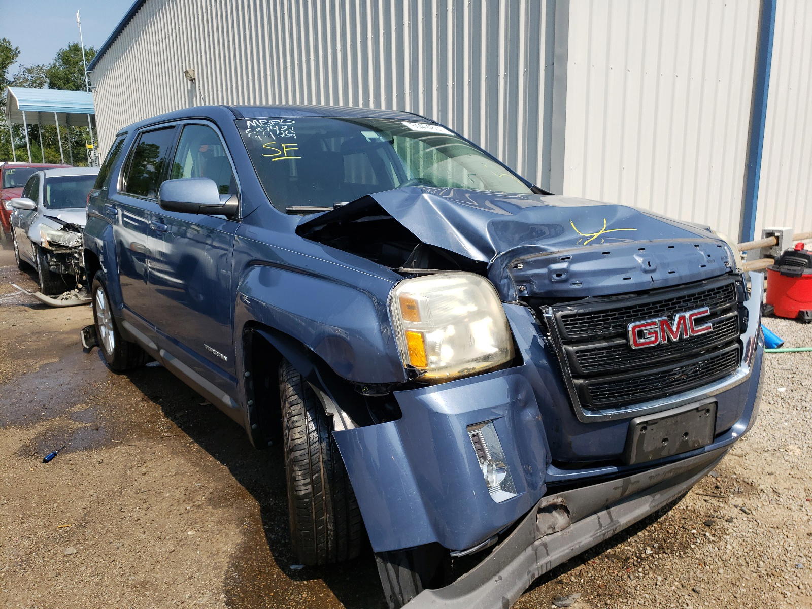 GMC TERRAIN SL 2011 with VIN 2CTALMEC1B6349429 - Photo from auction