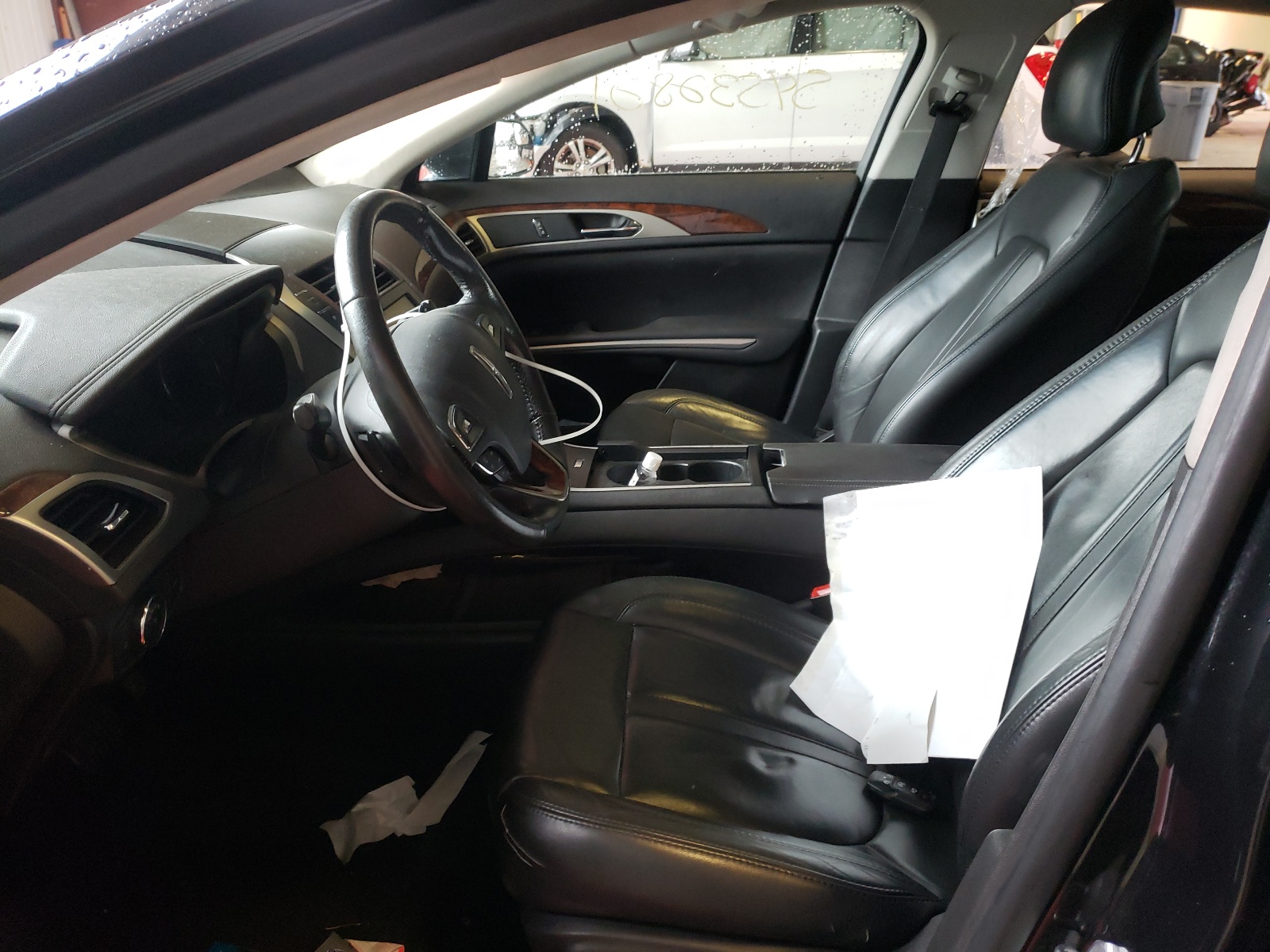 Photo 5 from auction – 2014 LINCOLN MKZ with VIN 3LN6L2J94ER815122