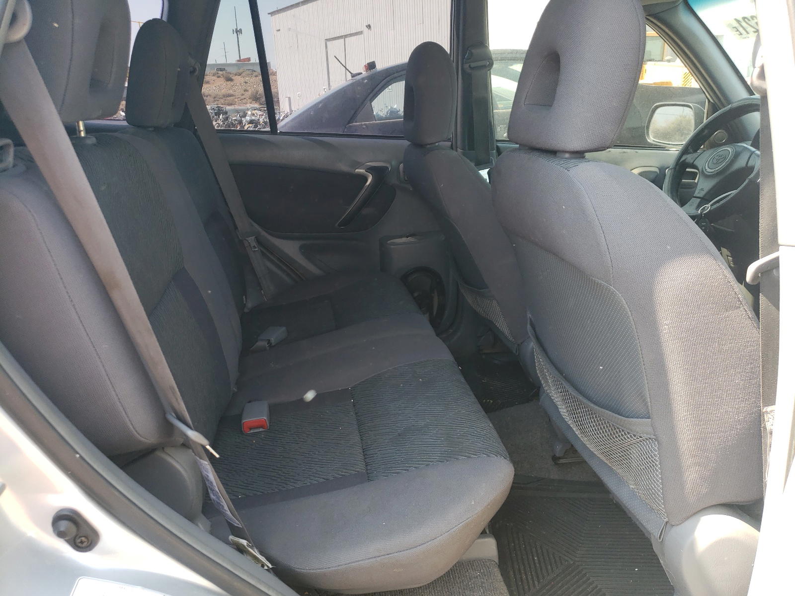 Photo 6 from auction – 2003 TOYOTA RAV4 with VIN JTEGH20V530096674