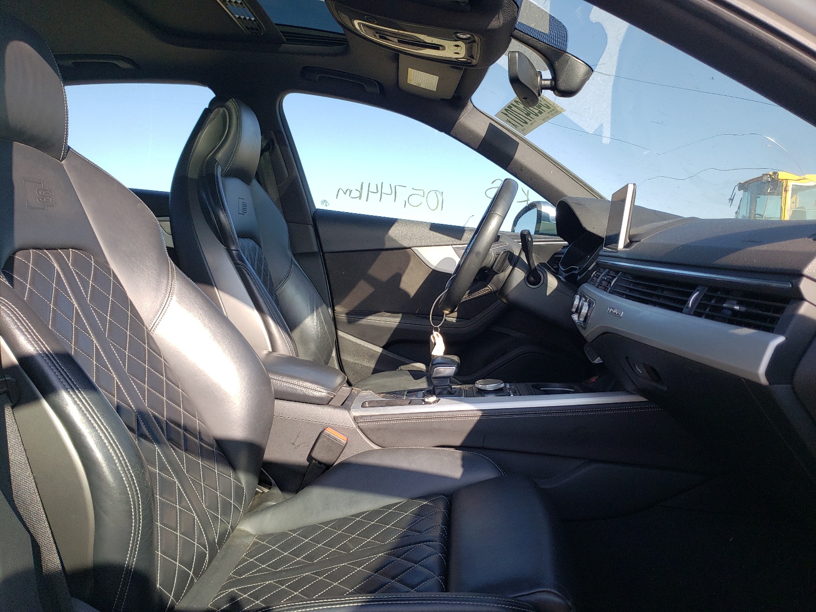 Photo 5 from auction – 2018 AUDI S4 PREMIUM with VIN WAUB4AF43JA001875