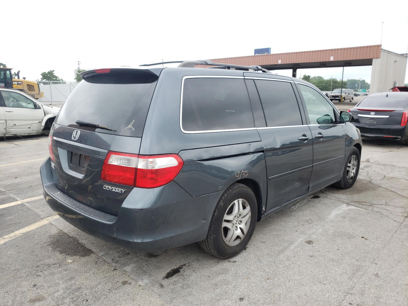 Photo 4 from auction – 2005 HONDA ODYSSEY with VIN 5FNRL38765B030730