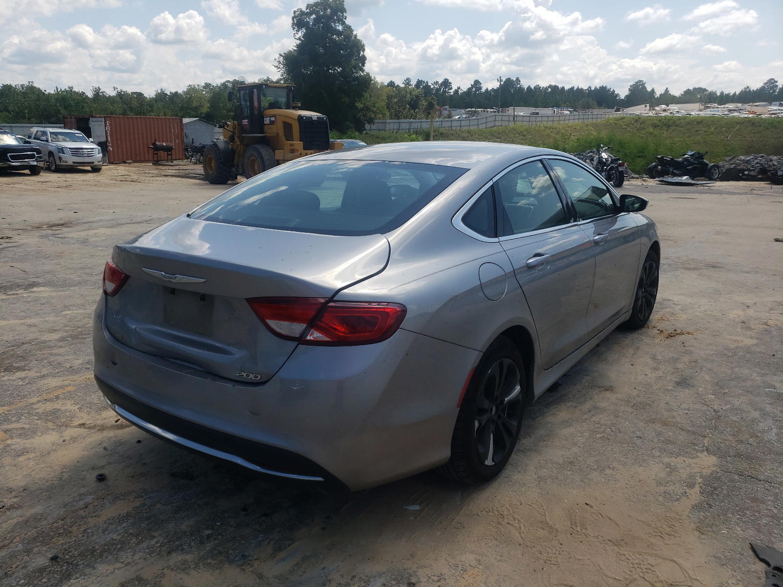 Photo 4 from auction – 2015 CHRYSLER 200 LIMITE with VIN 1C3CCCAB0FN713888