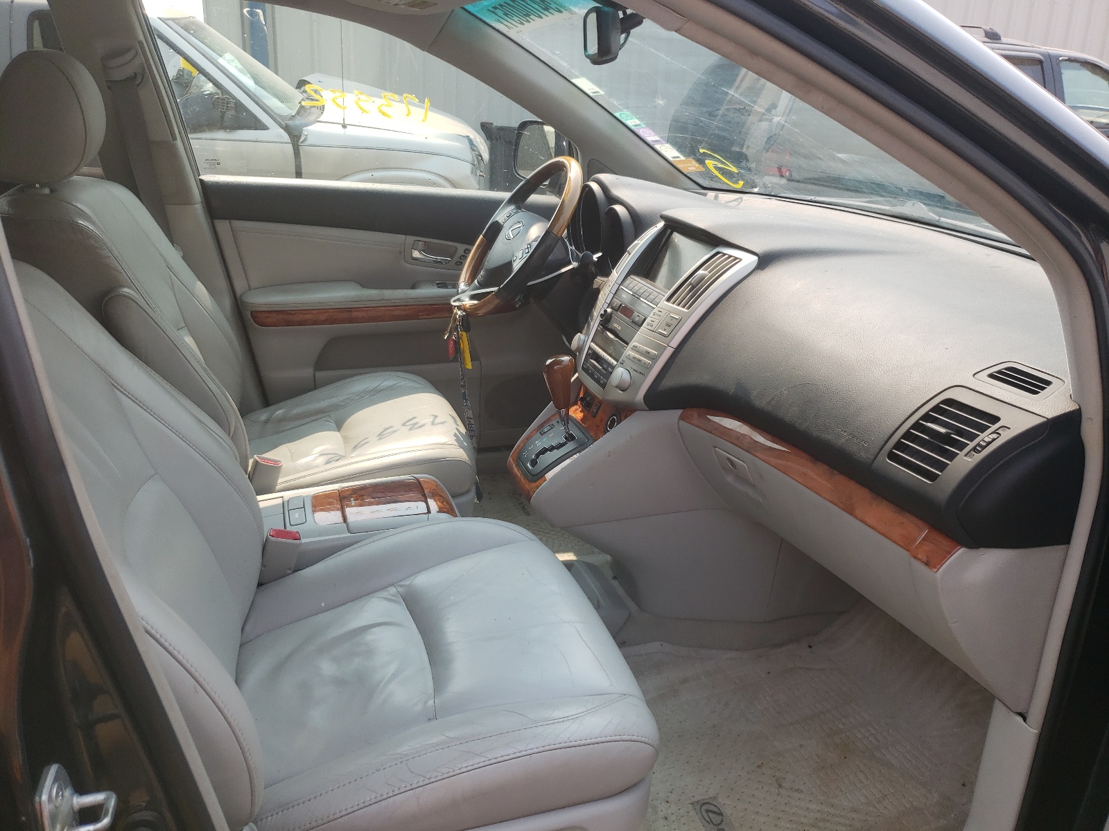 Photo 5 from auction – 2009 LEXUS RX 350 with VIN 2T2HK31U39C121636