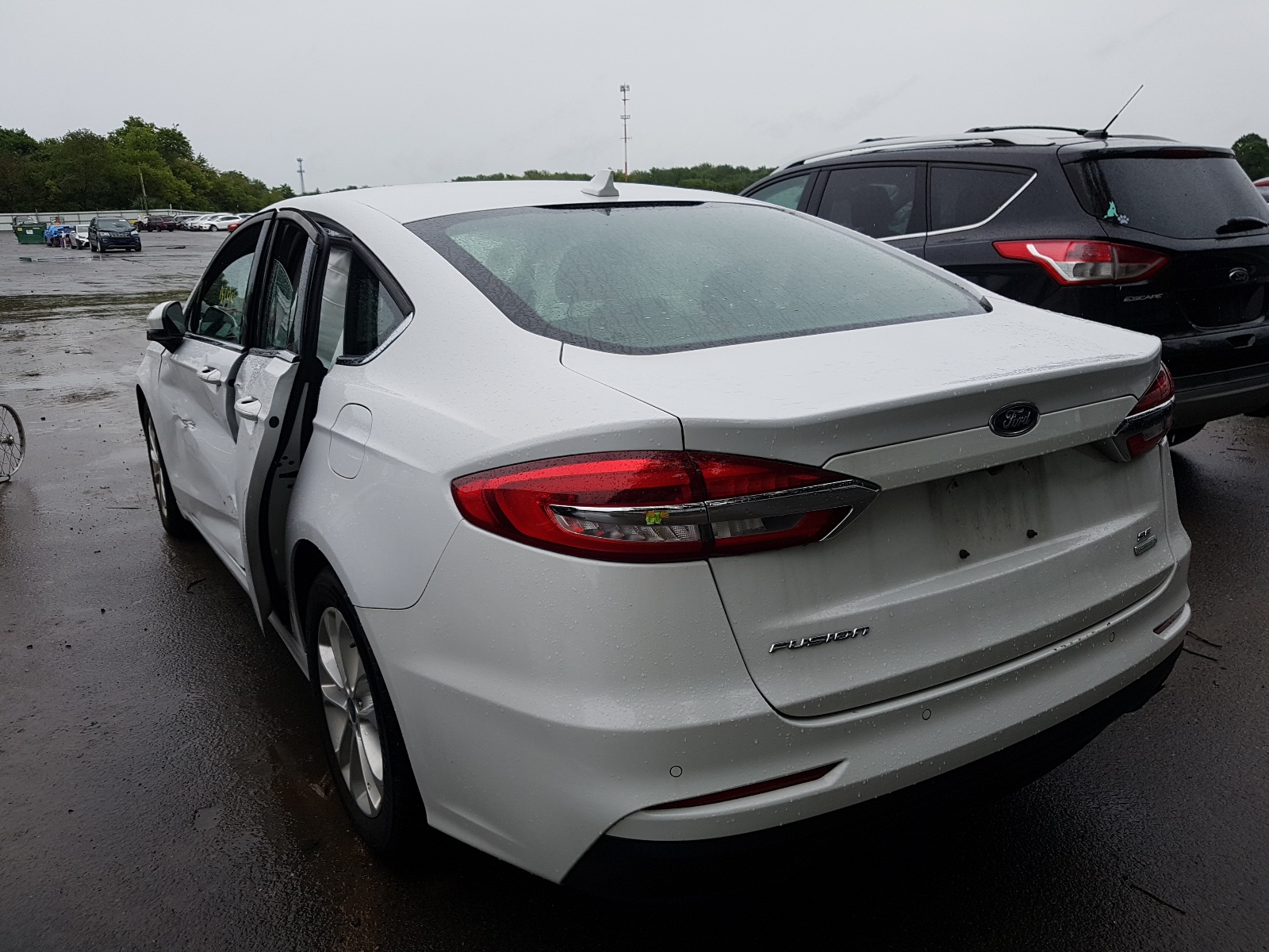 Photo 3 from auction – 2019 FORD FUSION SE with VIN 3FA6P0HD1KR162919