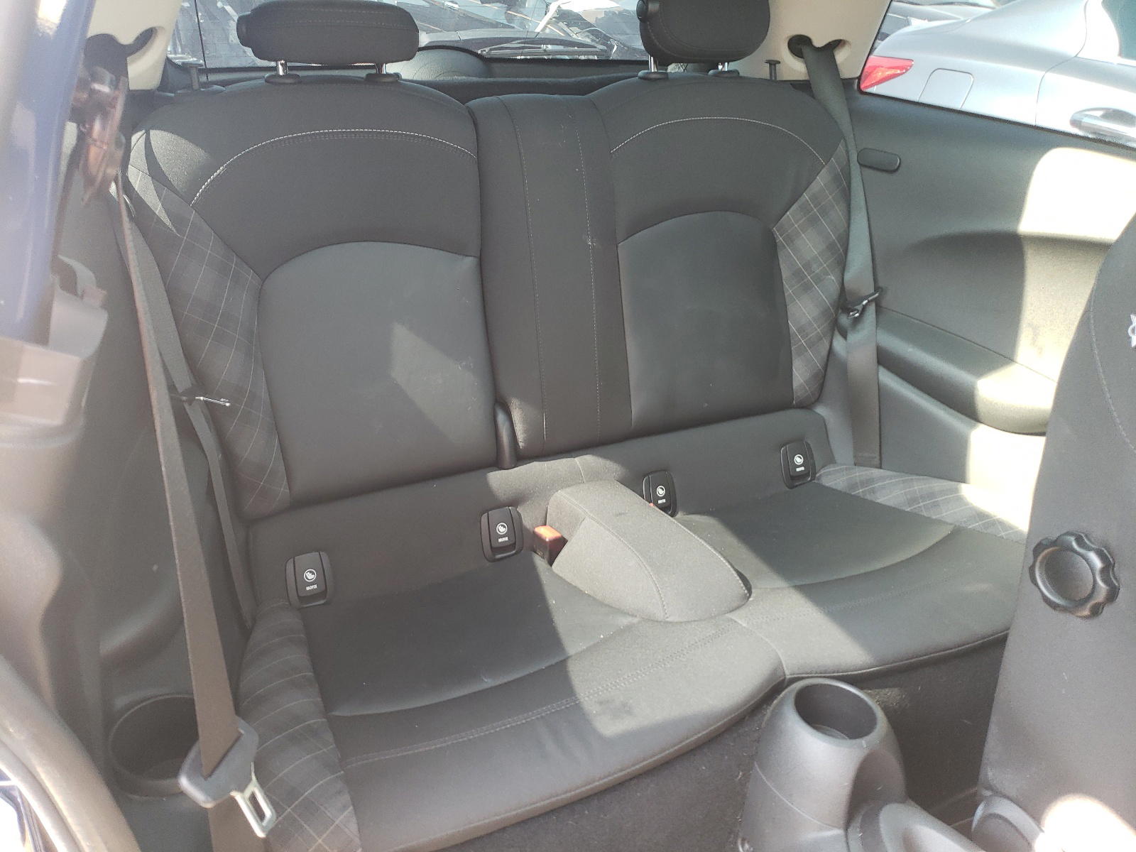 Photo 6 from auction – 2014 MINI COOPER with VIN WMWXM5C54ET971805