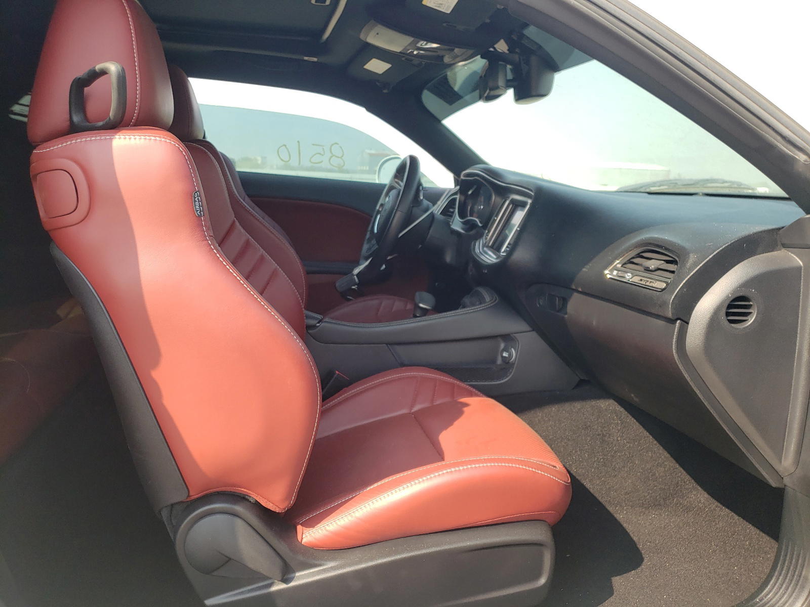 Photo 5 from auction – 2019 DODGE CHALLENGER with VIN 2C3CDZC94KH675210