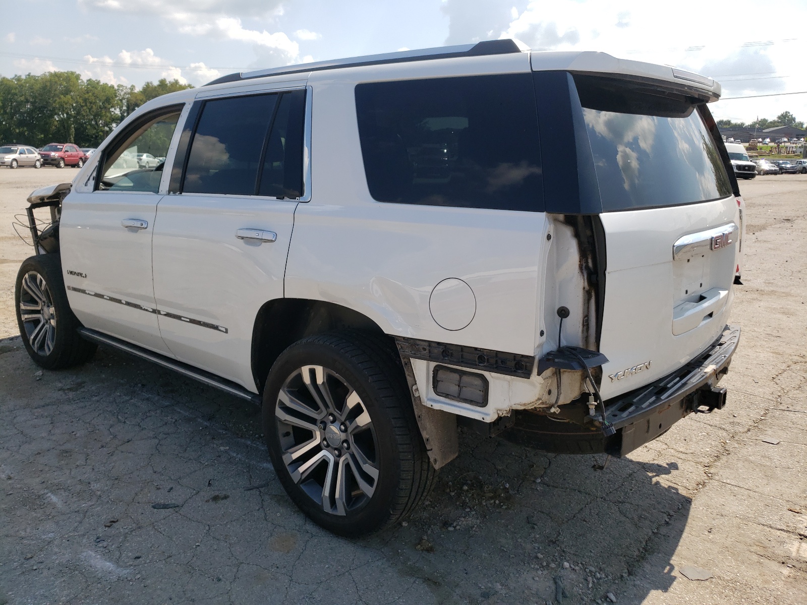 Photo 3 from auction – 2017 GMC YUKON DENA with VIN 1GKS2CKJ2HR149063