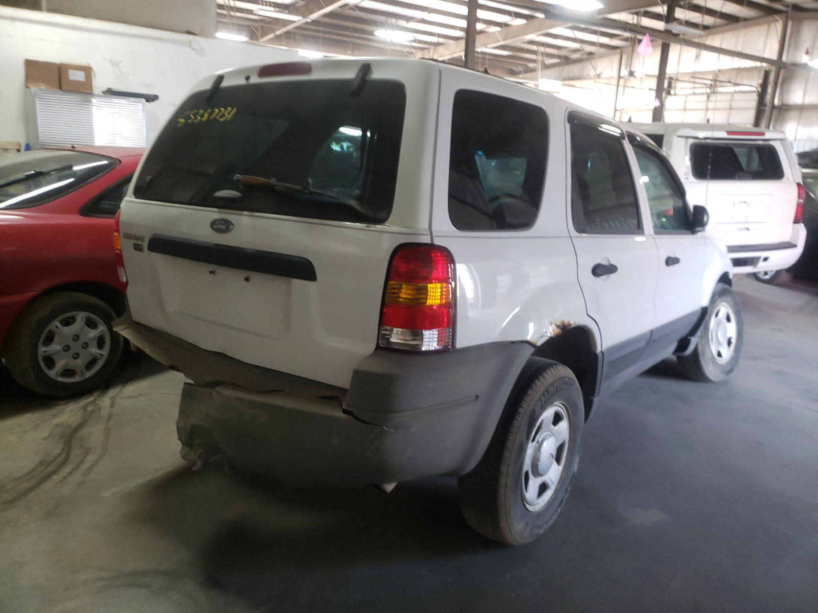 Photo 4 from auction – 2003 FORD ESCAPE XLT with VIN 1FMCU93133KA80246