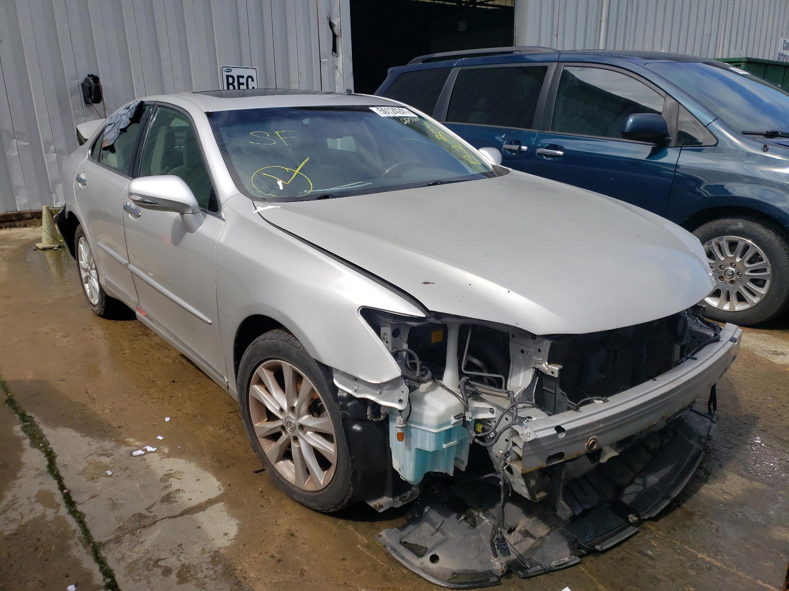 LEXUS ES 350 2010 with VIN JTHBK1EG8A2350897 - Photo from auction