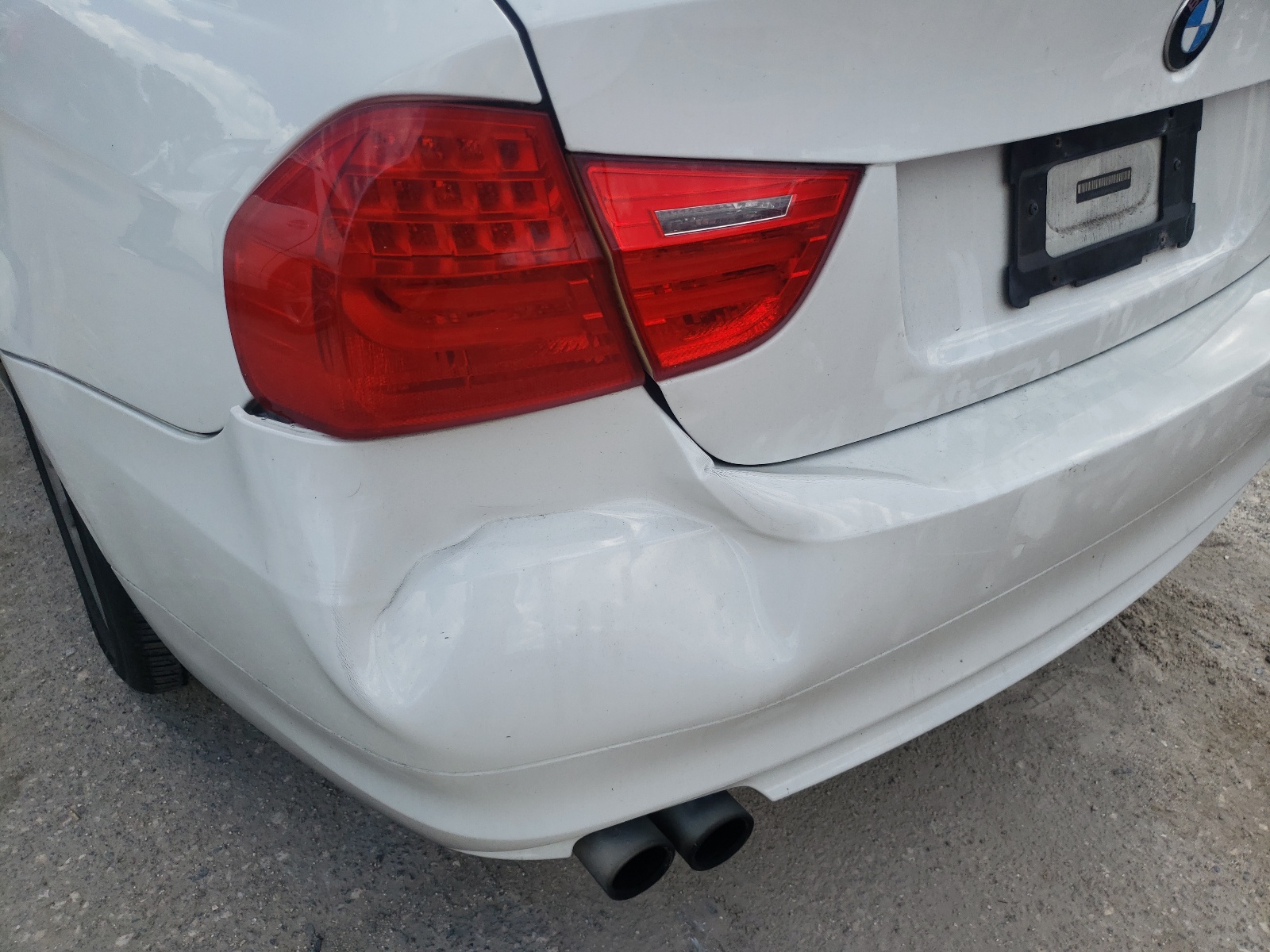 Photo 9 from auction – 2009 BMW 328 XI SUL with VIN WBAPK53589A511893