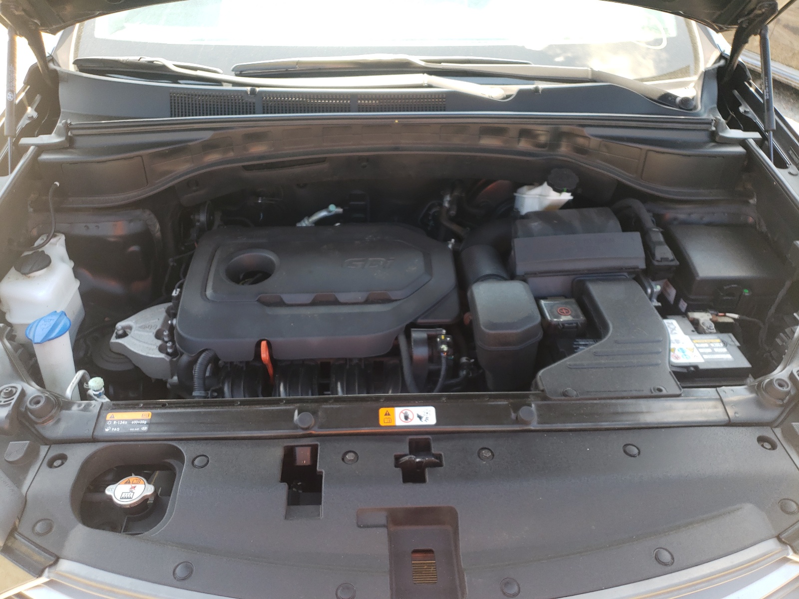 Photo 7 from auction – 2017 HYUNDAI SANTA FE S with VIN 5NMZU3LB4HH029779