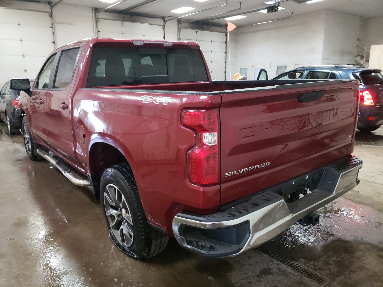 Photo 3 from auction – 2020 CHEVROLET SILVERADO with VIN 3GCUYDED1LG245869