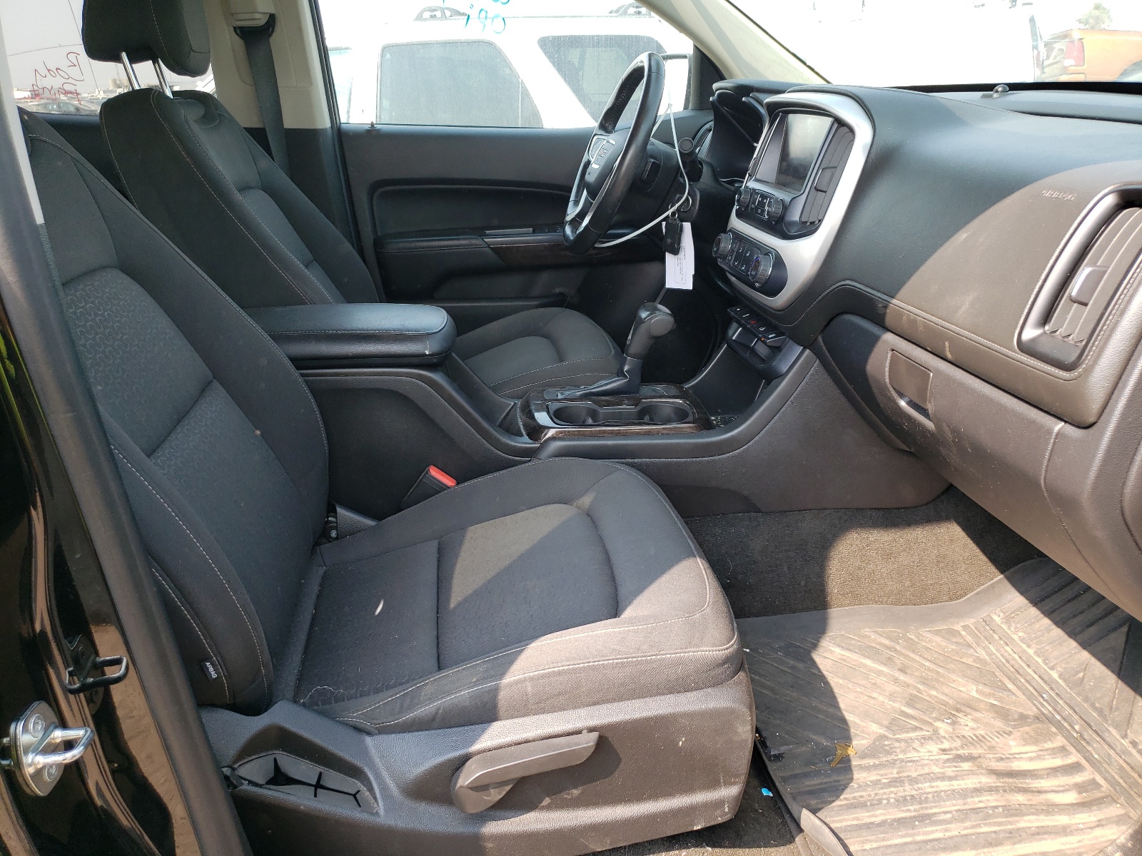 Photo 5 from auction – 2015 GMC CANYON SLE with VIN 1GTG6BE38F1171948