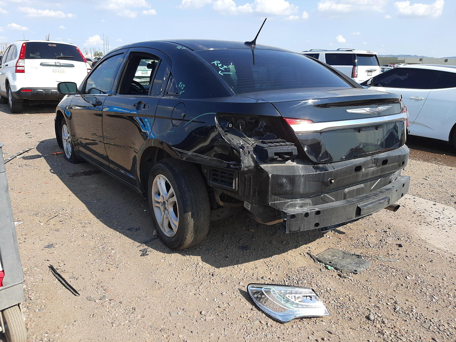 Photo 3 from auction – 2013 CHRYSLER 200 LX with VIN 1C3CCBAB9DN688674
