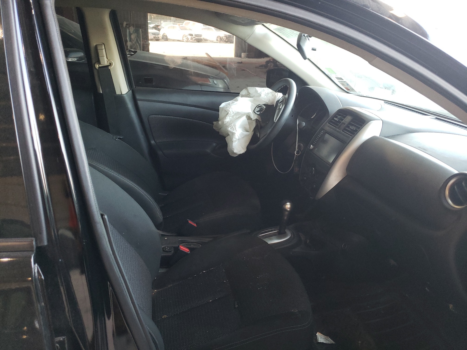 Photo 5 from auction – 2019 NISSAN VERSA S with VIN 3N1CN7APXKL844798