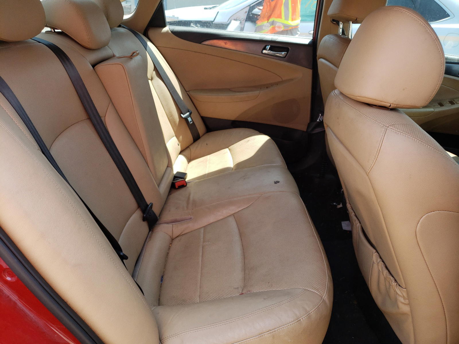 Photo 6 from auction – 2012 HYUNDAI SONATA HYB with VIN KMHEC4A45CA034953