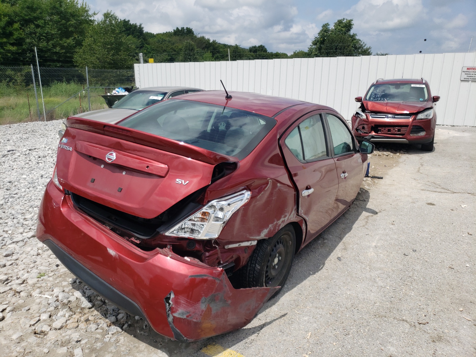 Photo 4 from auction – 2019 NISSAN VERSA S with VIN 3N1CN7APXKL877042