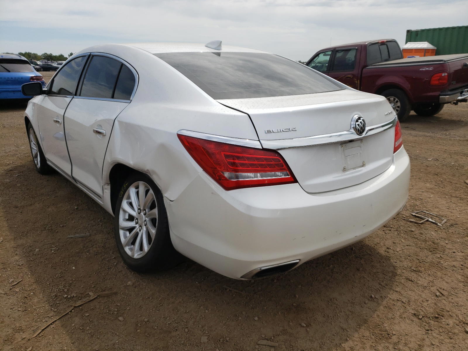 Photo 3 from auction – 2015 BUICK LACROSSE with VIN 1G4GA5G36FF160748