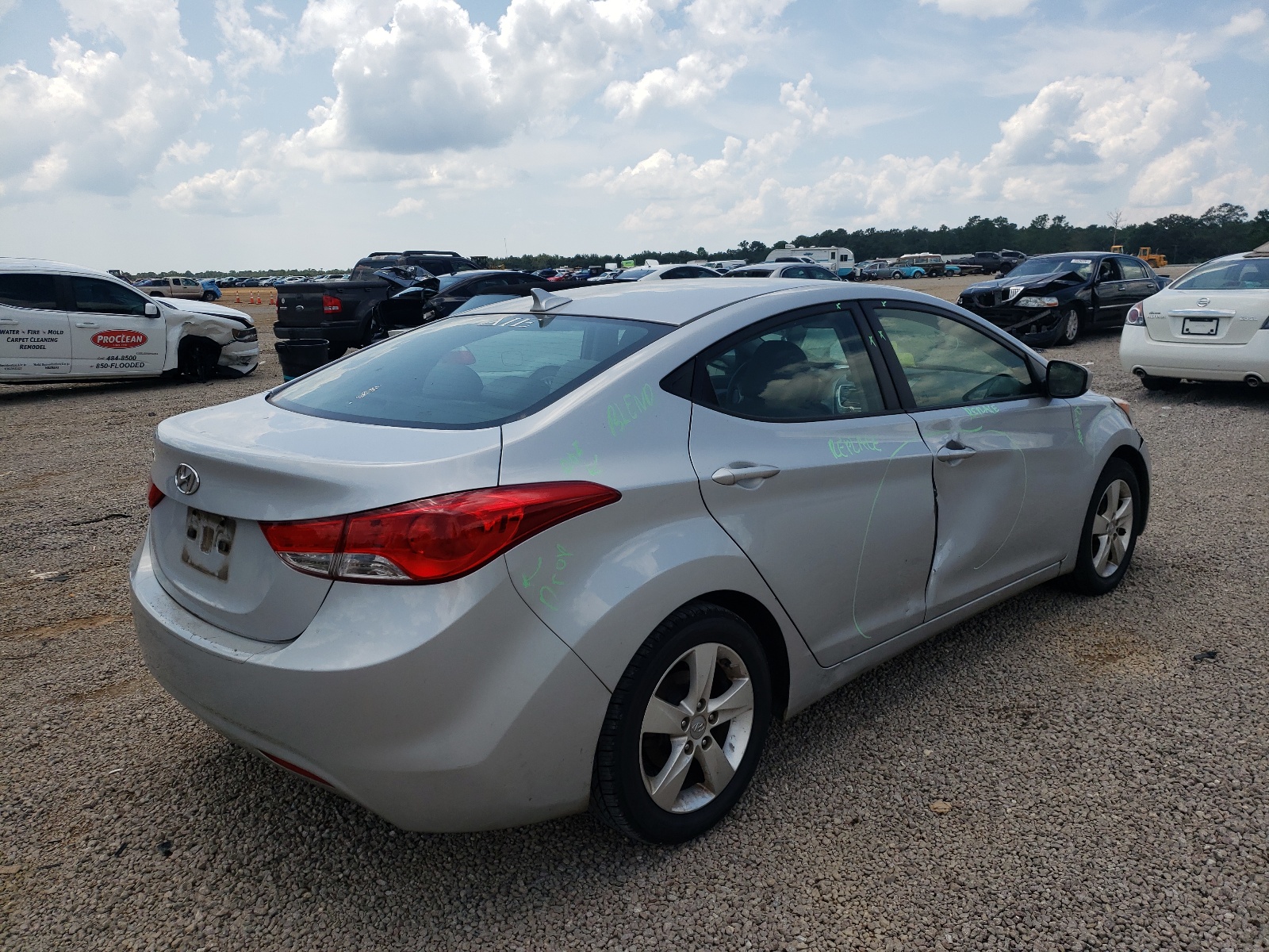 Photo 4 from auction – 2012 HYUNDAI ELANTRA GL with VIN 5NPDH4AE0CH083321