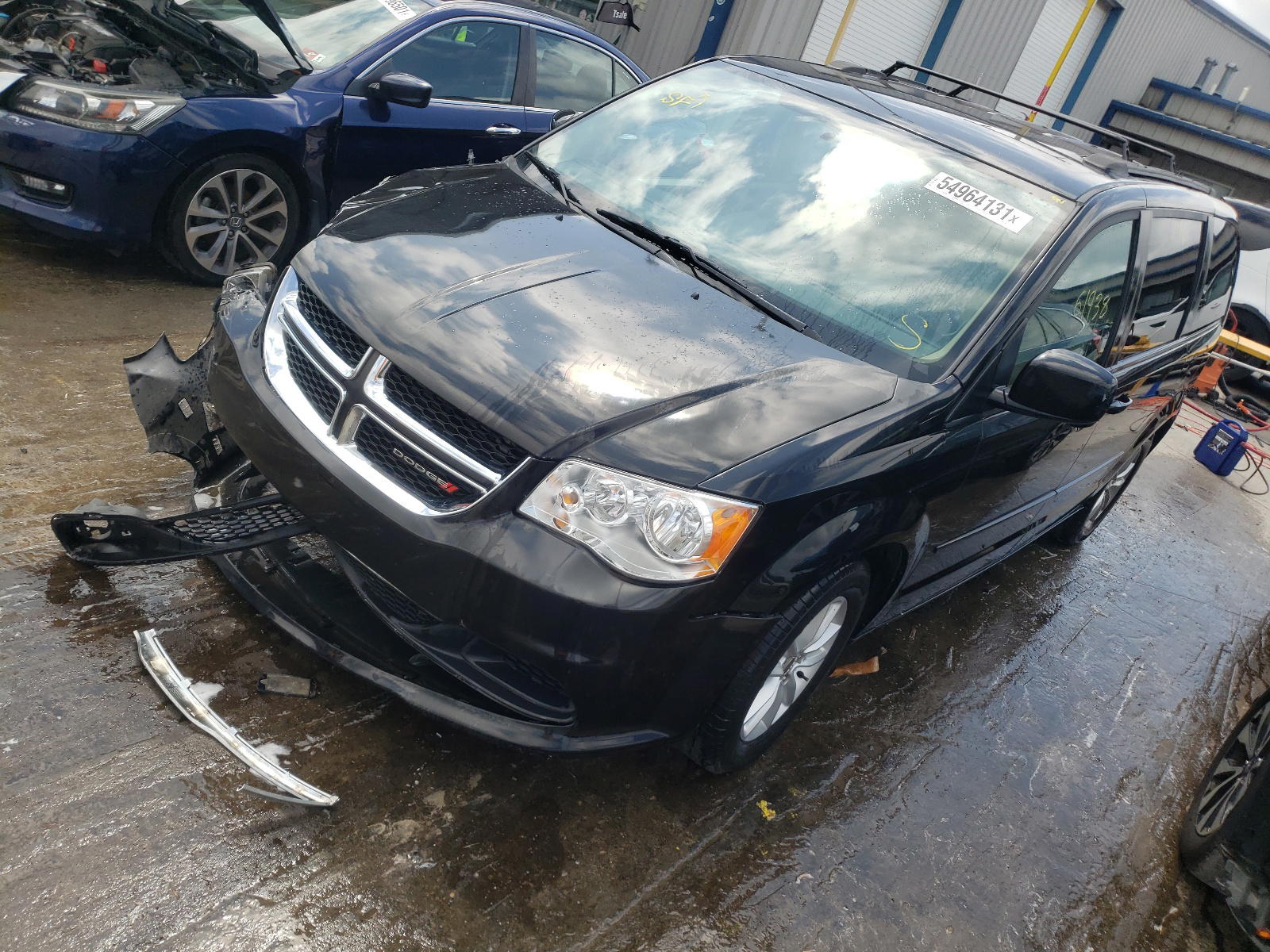 Photo 2 from auction – 2016 DODGE GRAND CARA with VIN 2C4RDGCG9GR366794