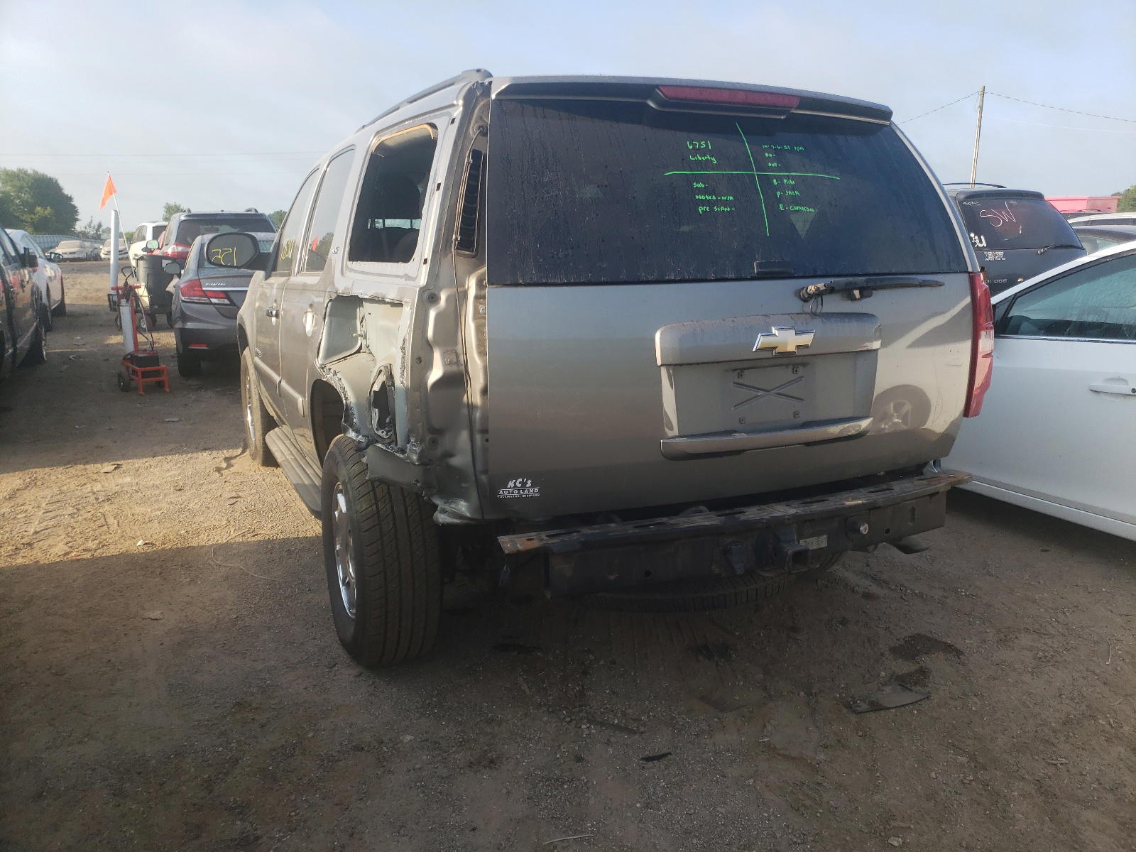 Photo 3 from auction – 2009 CHEVROLET TAHOE C150 with VIN 1GNFC13C19R175984