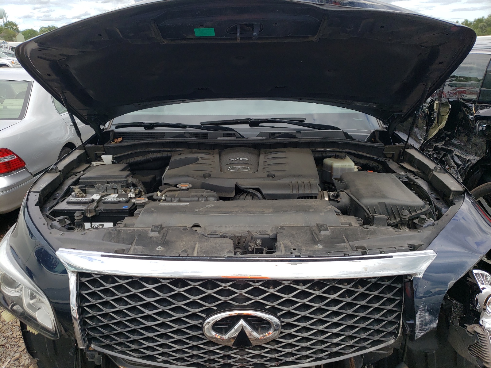 Photo 7 from auction – 2015 INFINITI QX80 with VIN JN8AZ2NC9F9371871