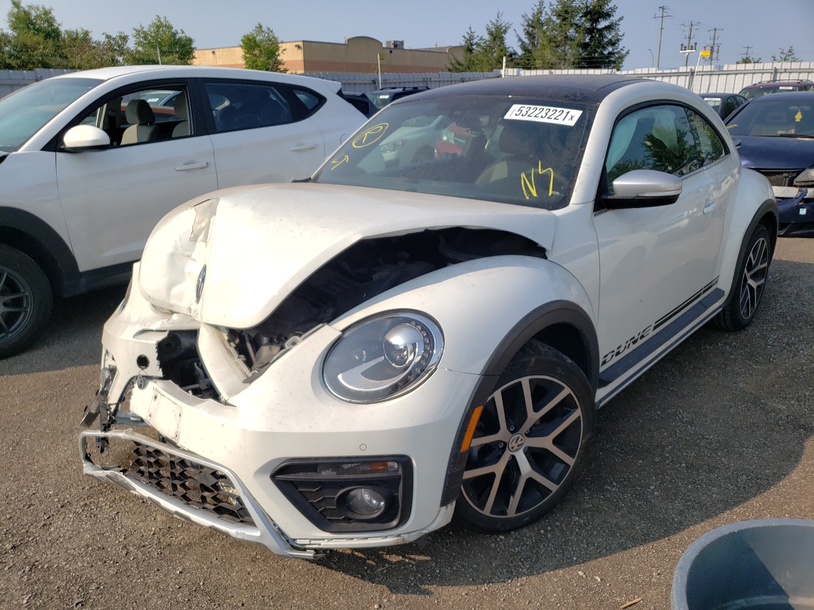 Photo 2 from auction – 2019 VOLKSWAGEN BEETLE DUN with VIN 3VWSD7AT4KM708361