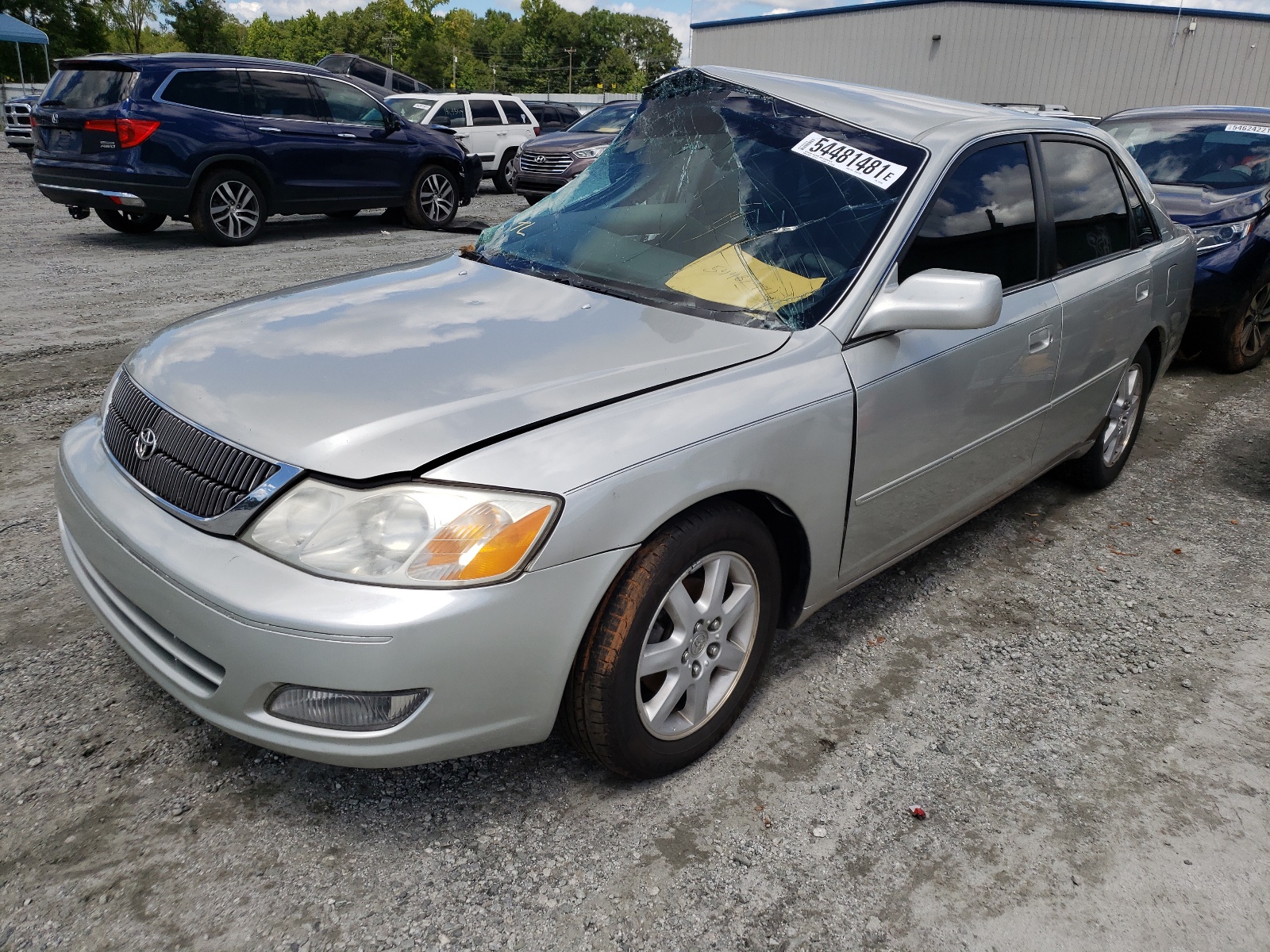 Photo 2 from auction – 2000 TOYOTA AVALON XL with VIN 4T1BF28B2YU078384