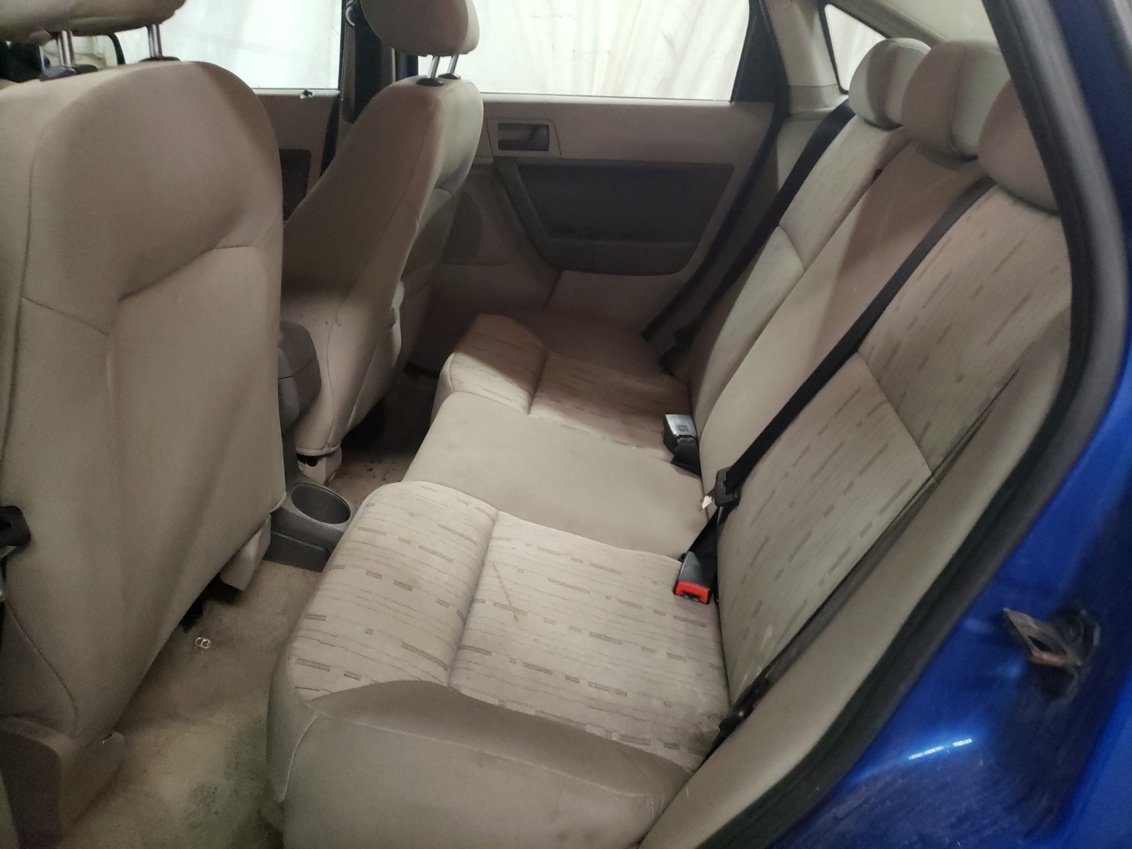 Photo 6 from auction – 2010 FORD FOCUS SE with VIN 1FAHP3FN1AW108019