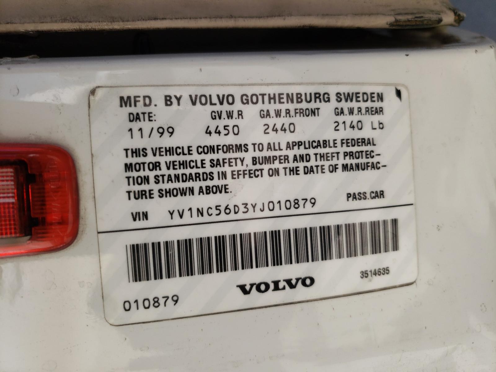 Photo 10 from auction – 2000 VOLVO C70 TURBO with VIN YV1NC56D3YJ010879