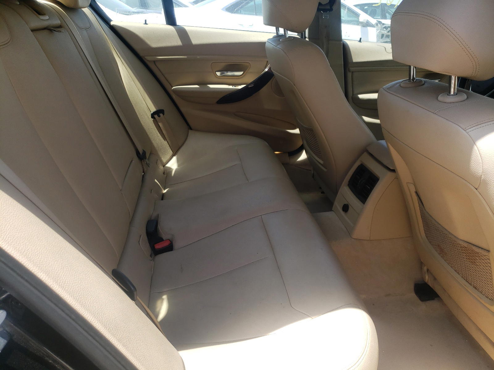 Photo 6 from auction – 2014 BMW 328 I with VIN WBA3A5C59EP601692