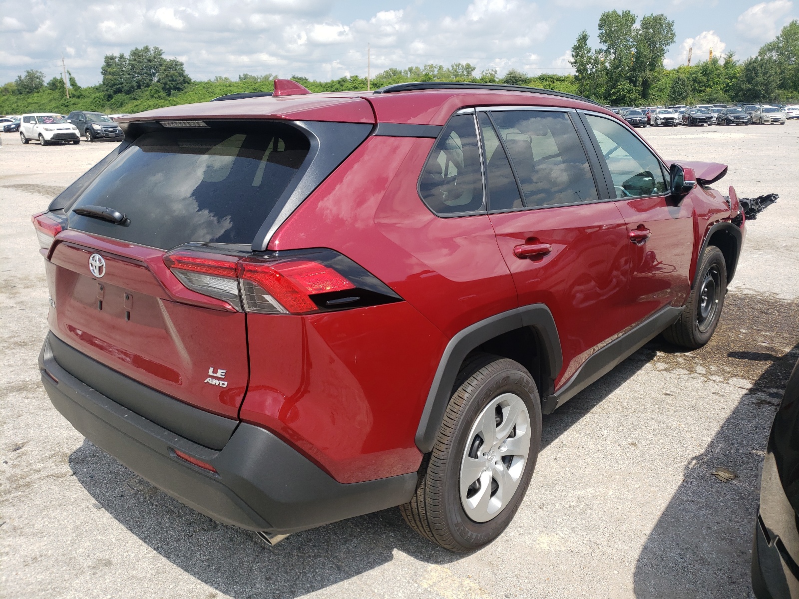 Photo 4 from auction – 2021 TOYOTA RAV4 LE with VIN 2T3G1RFV6MC142214