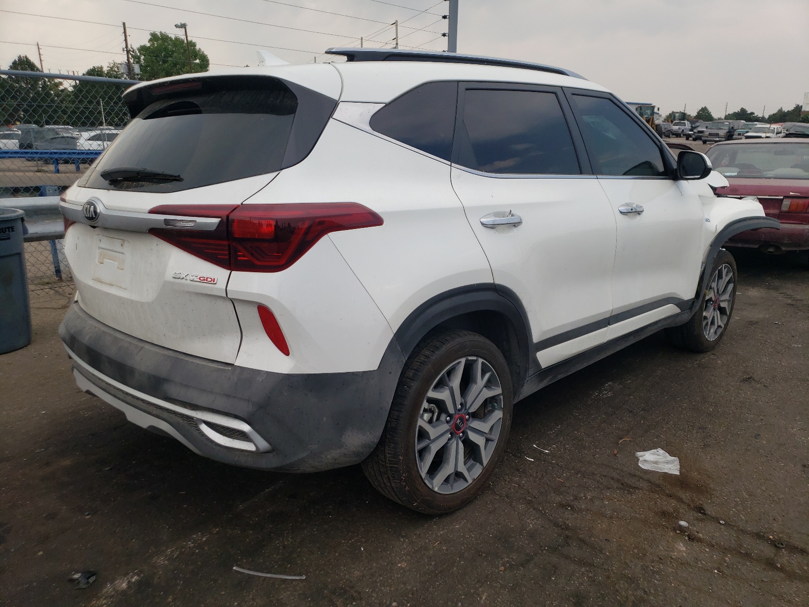 Photo 4 from auction – 2021 KIA SELTOS SX with VIN KNDETCA21M7088150