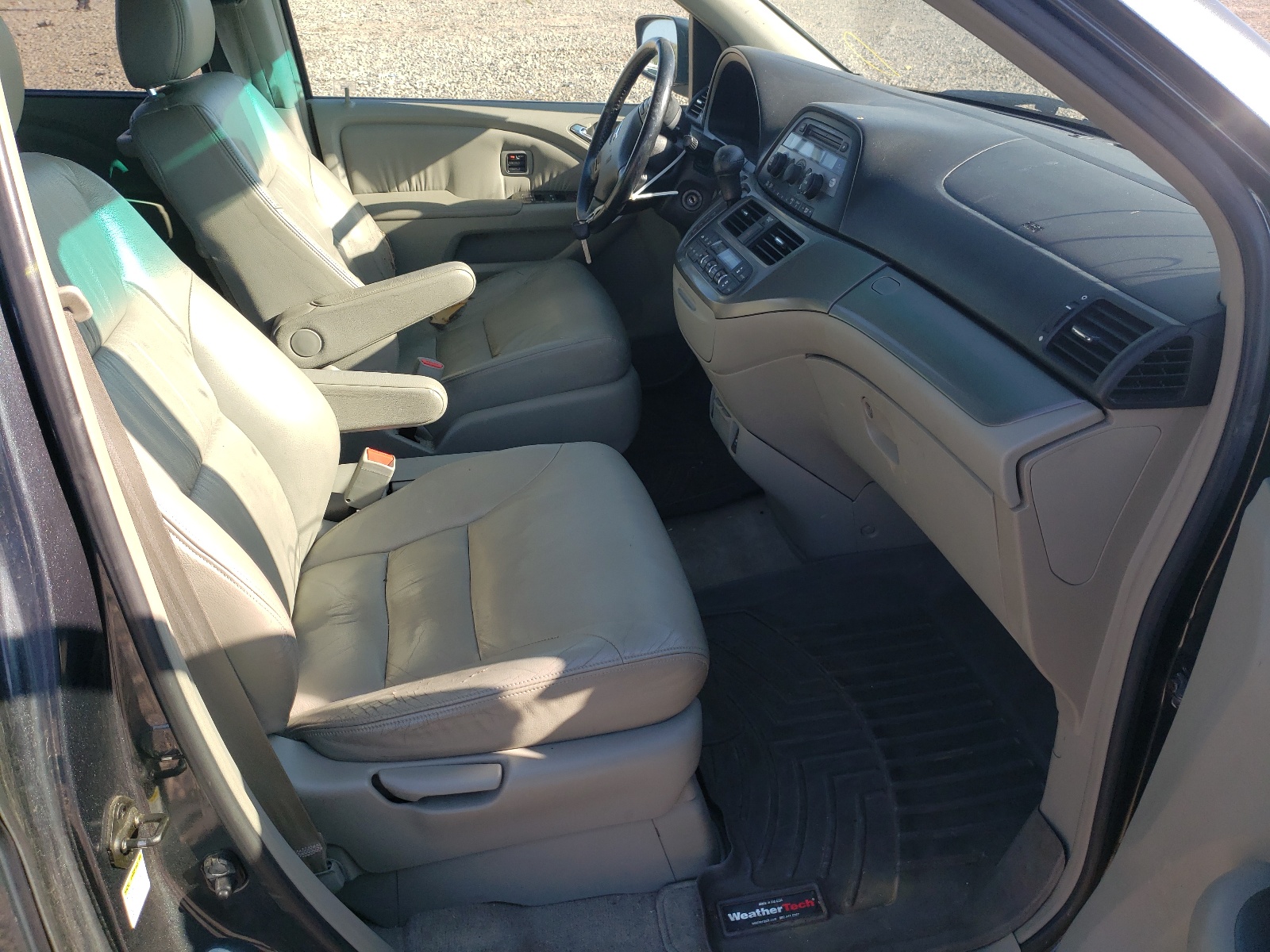 Photo 5 from auction – 2005 HONDA ODYSSEY TO with VIN 5FNRL38875B006347