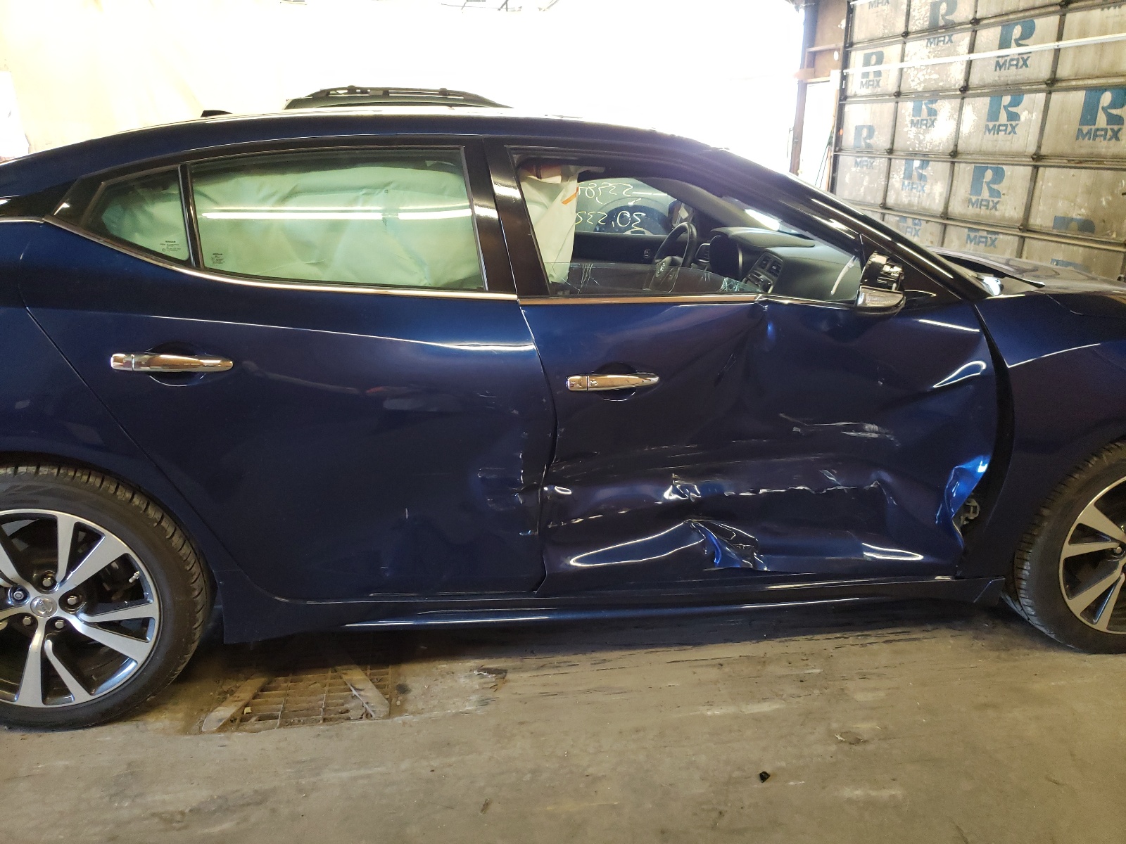 Photo 9 from auction – 2017 NISSAN MAXIMA 3.5 with VIN 1N4AA6AP3HC423039
