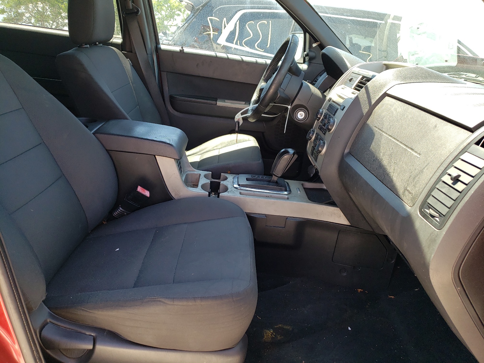 Foto 5 de la subasta – 2011 FORD ESCAPE XLT con VIN 1FMCU0D74BKB63763