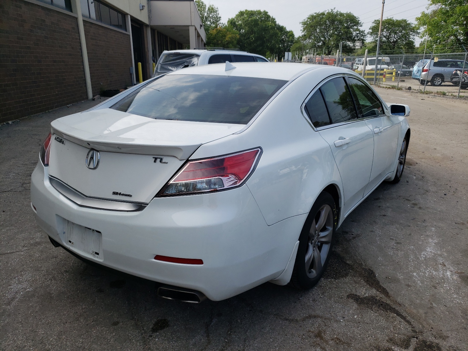 Zdjęcie 4 z aukcji – 2012 ACURA TL z VIN 19UUA9F54CA004168