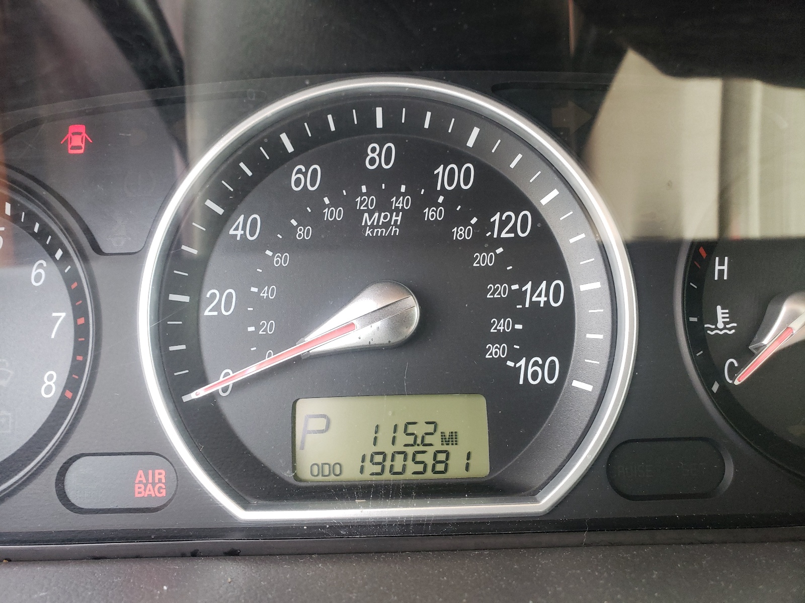Photo 8 from auction – 2006 HYUNDAI SONOTA with VIN 5NPEU46F46H016422