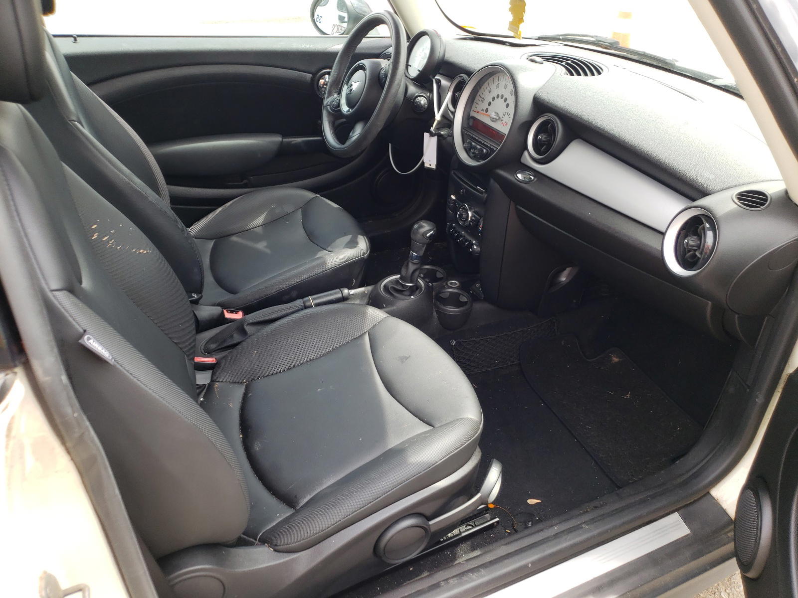 Photo 5 from auction – 2013 MINI COOPER S with VIN WMWSU3C59DT682271