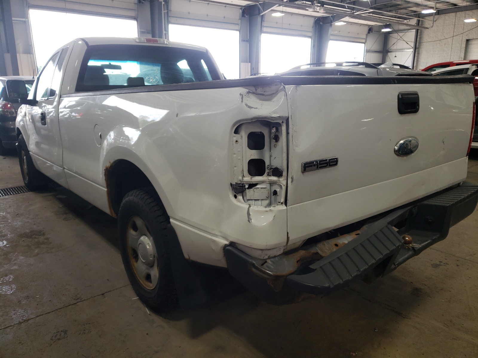 Photo 9 from auction – 2006 FORD F150 with VIN 1FTRF12266NB74838